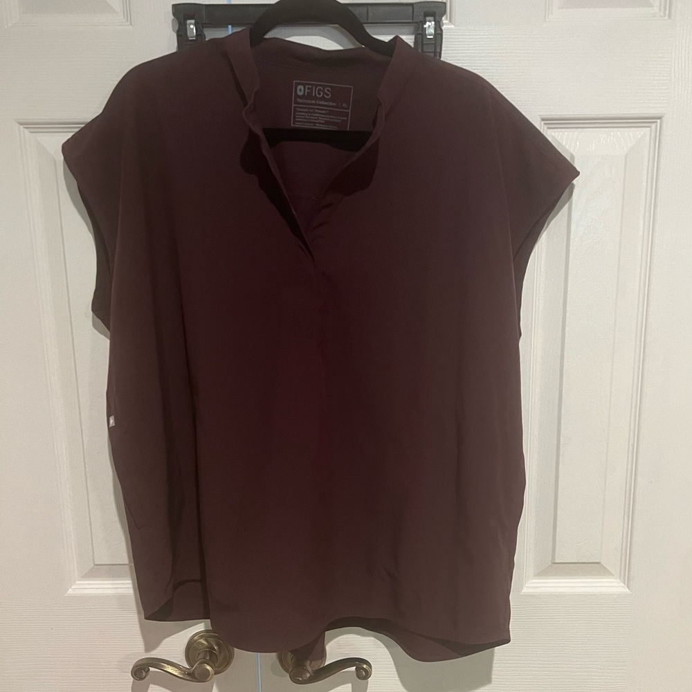 FIGS scrubs. XL Rafaela top. Born. EUC. (Color retired)